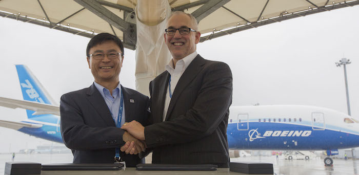 L'arrivée du 787 Dreamliner ZA001 à Nagoya