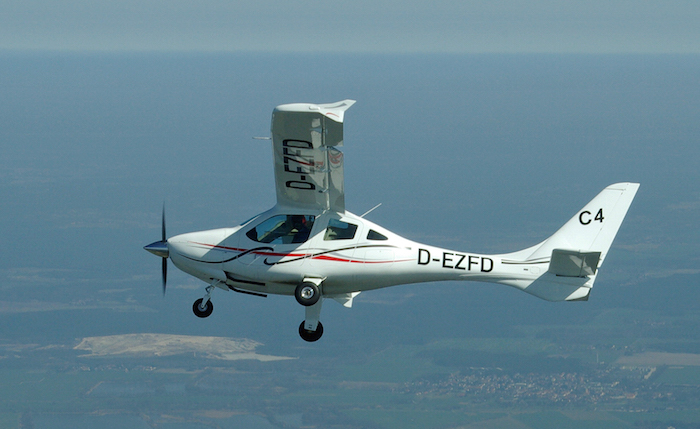 Flight Design a fait voler son quadriplace C4 pour la première fois, le 9 avril 2015