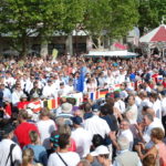 Bain de foule pour les 59 pilotes qui vont se disputer le titre de champion du monde 2015 de voltige