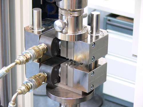 Laboratoire ETIM de tests sur les composites