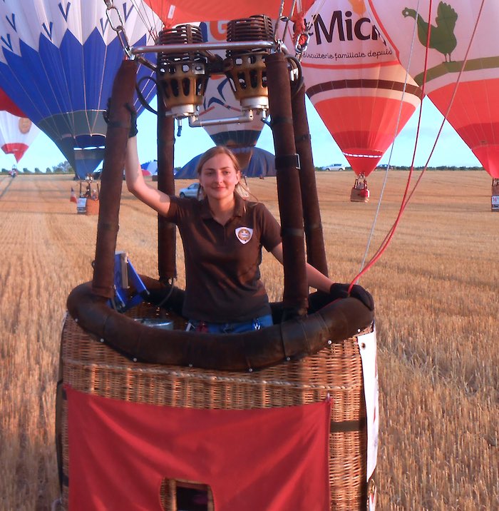 C'est la première fois depuis 1977 qu'une femme est sacrée championne de France devant les pilotes masculins.