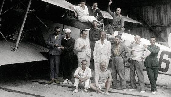 Saint Exupéry avec les pilotes de l'escadrille espagnole du cap Juby hiver 1927/1928