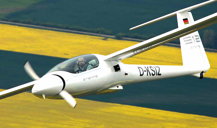 Au salon Aero 2015 de Friedrichshafen, Stemme a présenté le S12, motoplaneur et avion de grand tourisme