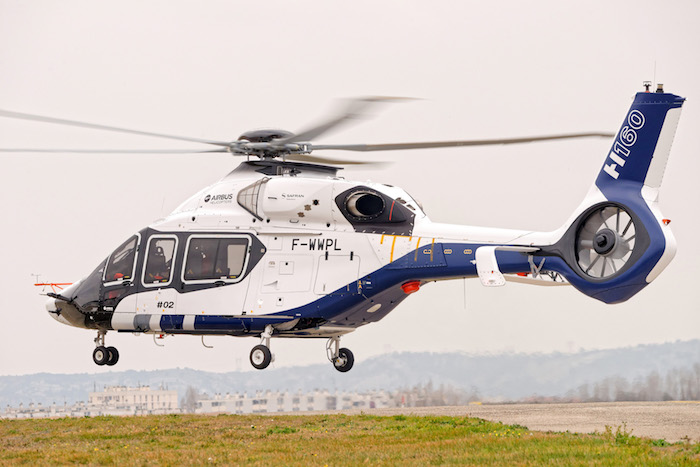 Le deuxième prototype de l'hélicoptère H160 d'Airbus Helicopters est équipé du moteur Turbomeca Arrano