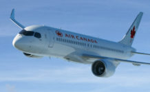 CS300 de Bombardier aux couleurs d'Air Canada