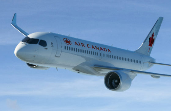 CS300 de Bombardier aux couleurs d'Air Canada