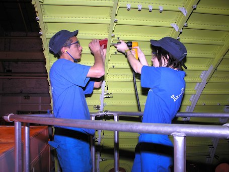 Chaque année près de 350 jeunes sont formés au sein du Lycée Airbus.