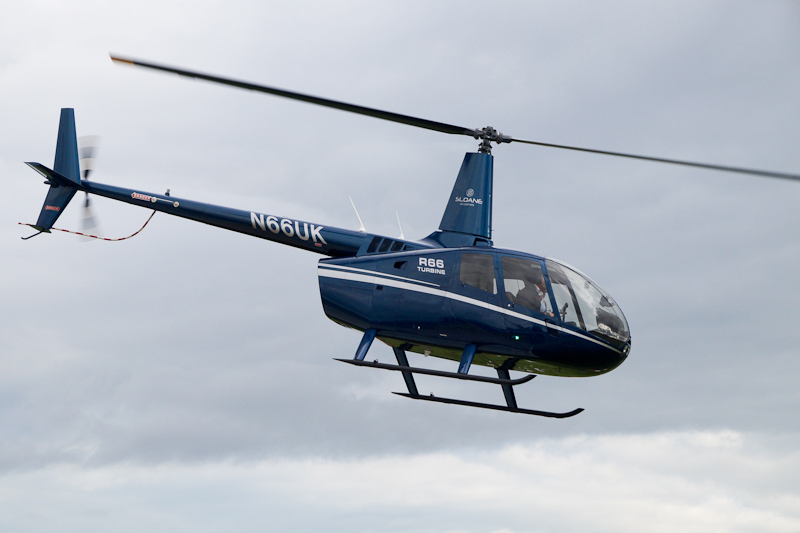Tout a commencé à l'héliclub de l'Ain par un rassemblement autour du Robinson R66, hélicoptère 5 places à turbine, conçu et construit par Robinson Helicopter Company.