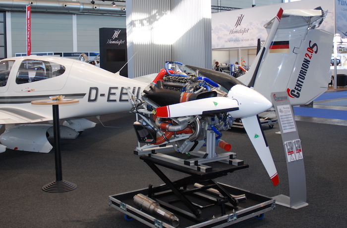 Développé par Thielert, le moteur diesel Centurion est devenu le CD-100 dans la gamme Continental