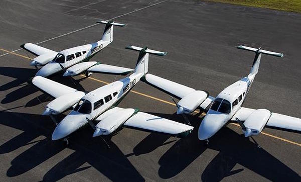 Le prix catalogue du Piper Seminole débute à 697.000 $ et celui du Piper Archer TX, à 345.000 $.