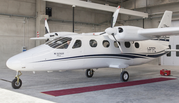 Un important marché de remplacement, celui des bimoteurs à pistons vieillissants, s'offre au P2012 Traveller.