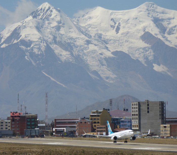 Tests opérationnels en altitude pour le 737 MAX-8 de Boeing à La Paz (Bolivie)