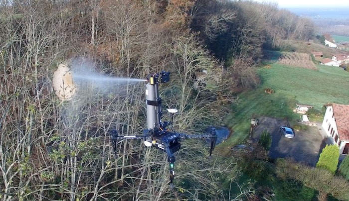 Drone Volt a mis au point le drone Spray Hornet avec Etienne Roumailhac, un apiculteur basé dans les Landes.
