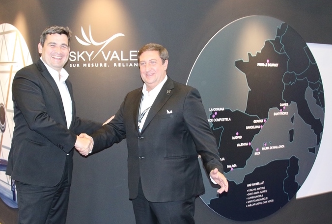 Dominique Thillaud, Président du Directoire d’Aéroports de la Côte d'Azur et de Sky Valet et Filipe Carvalho, General Manager de JetBase.