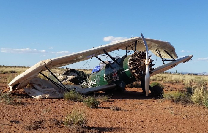 L'épave du Boeing Stearman Spirit of Artemis dans le désert d'Arizona