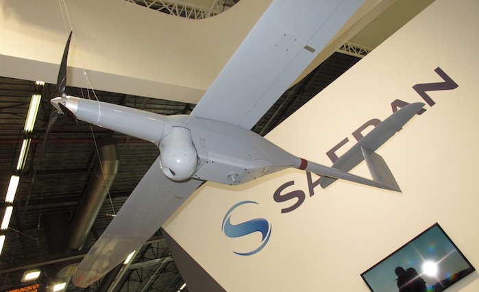 Le minidrone Flyeye de Safran Electronics & Defense présenté à Eurosatory