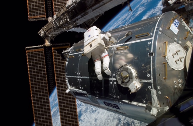 Le fait de renforcer les capacités du secteur privé et la demande d’utilisation de l’ISS doit ouvrir de nouvelles perspectives d’exploitation commerciale de l’ISS et des futures infrastructures orbitales.