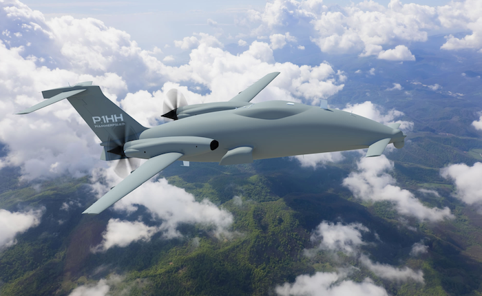 Le drone P.1HH dérivé du Piaggio P180 Avanti II a été présenté en juin 2013 au salon du Bourget