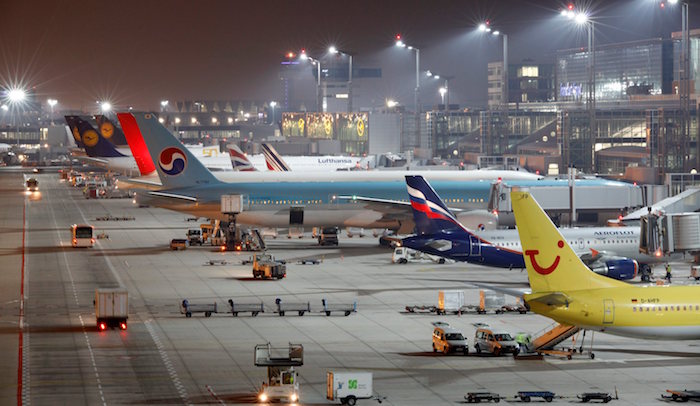 Sur le premier semestre 2016, le nombre des mouvements d'avions (227.187 décollages et atterrissages) enregistrés à Francfort est en baisse de 1%.