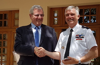 Le Centre d'Excellence Drone a été inauguré sur la BA 701 de Salon-de-Provence par le Général Francis Pollet, commandant l’École de l’air et la Base aérienne 701, et Jean-Michel Palagos, PDG de DCI.