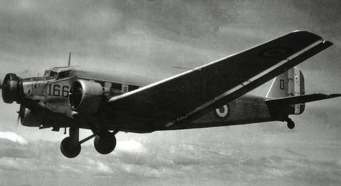 Junkers Ju-52 : Julie entre guerre et paix JU52-1