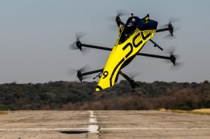Le premier drone acrobatique habité a volé… avec un passager ! - Aerobuzz