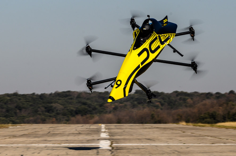 Le premier drone acrobatique habité a volé… avec un passager ! Aerobuzz