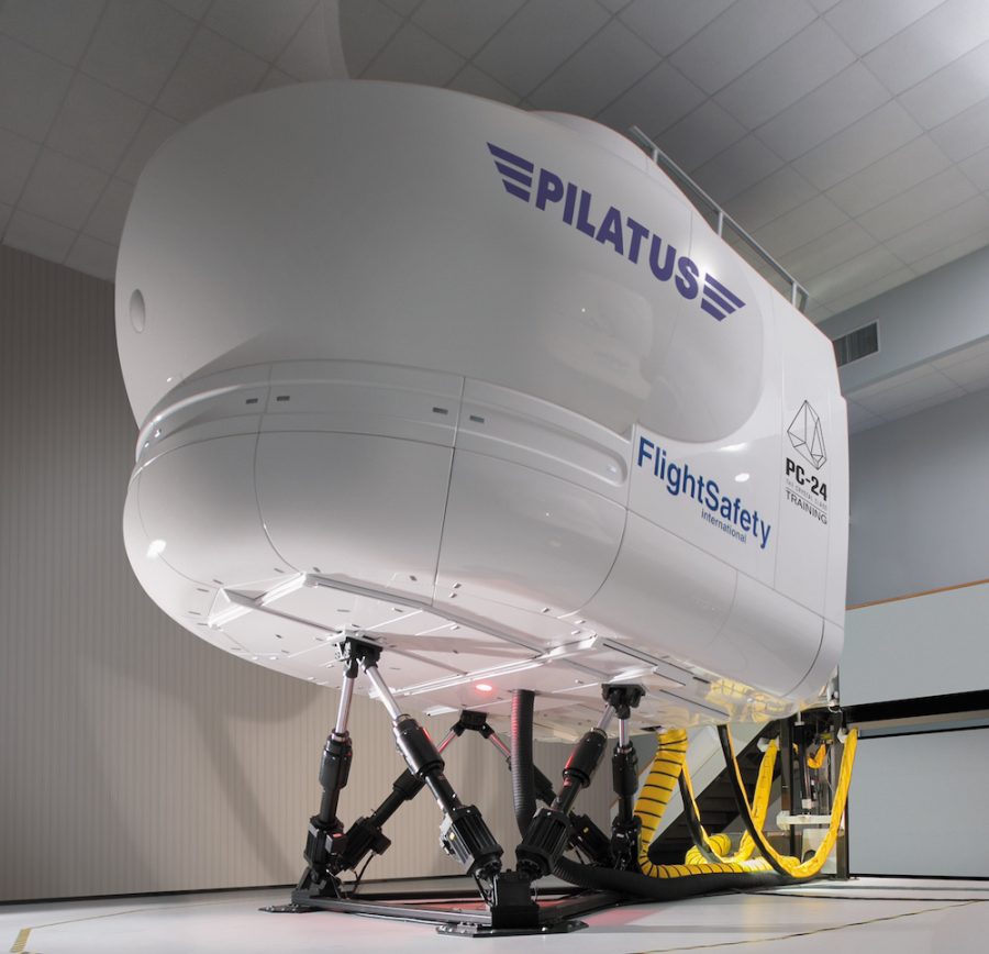 Un simulateur de vol de Pilatus PC-24 au Bourget - Aerobuzz : Aerobuzz