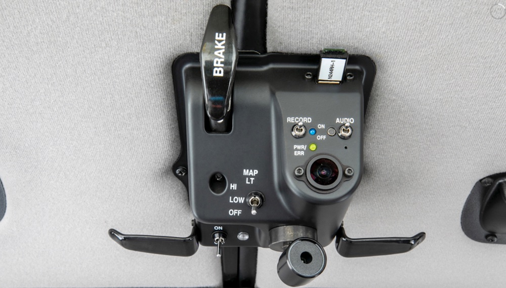 Une caméra de cockpit pour les Robinson R66 - Aerobuzz