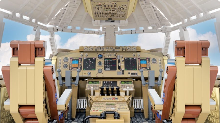 Un cockpit de Boeing 747 construit en Lego - Aerobuzz : Aerobuzz